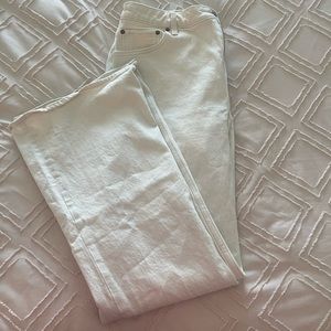 Women’s vintage flare white jeans